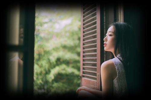 你和你妈同时落水,你先救谁?